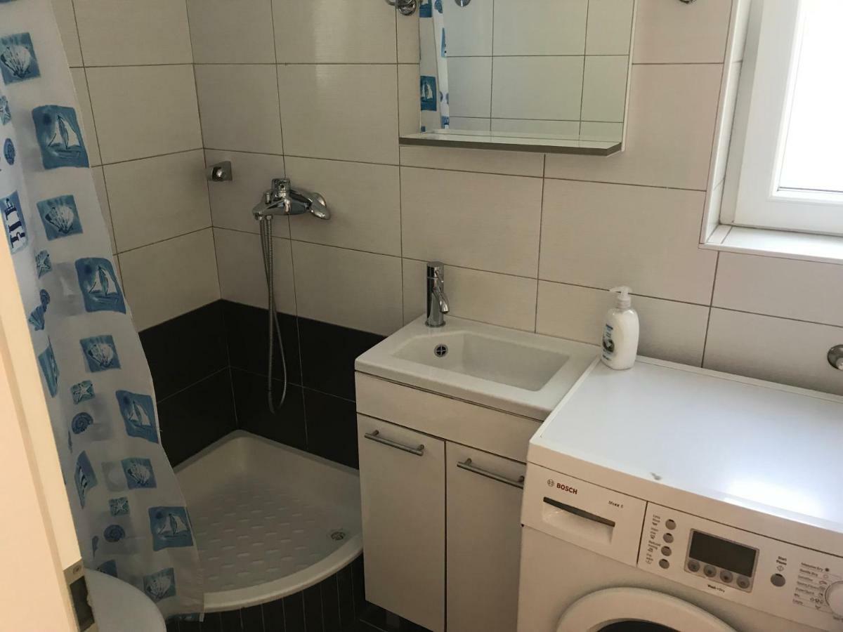 One Bedroom Apartment Спліт Екстер'єр фото